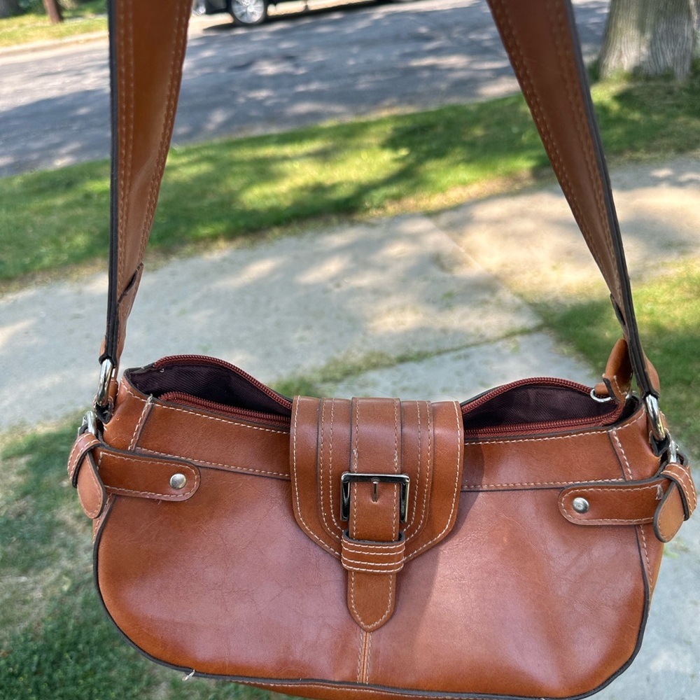 Carmel Brown shoulder bag with silver hardware